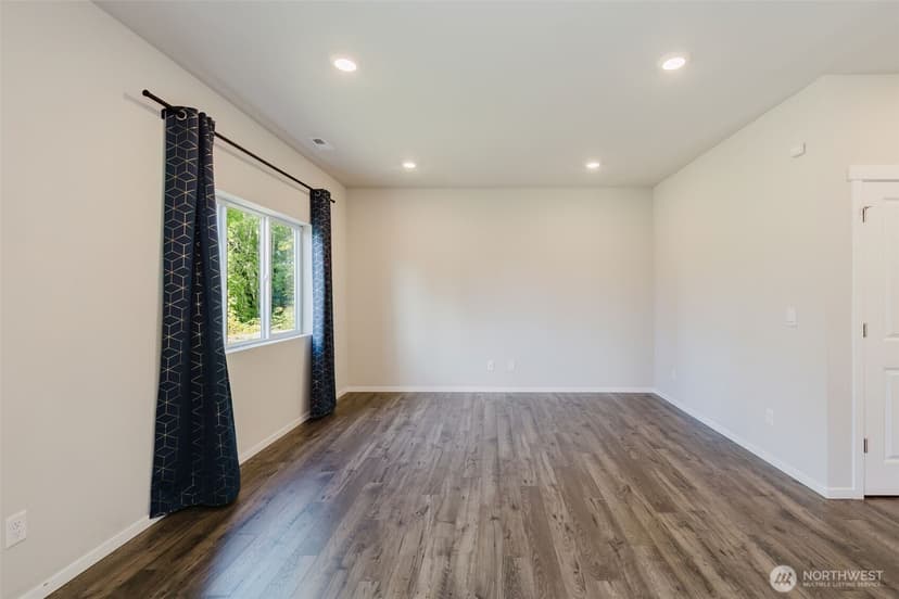 Property photo for 6453 Hornet Circle NE, Bremerton photo 15