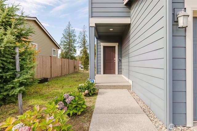 Property photo for 6453 Hornet Circle NE, Bremerton photo 3