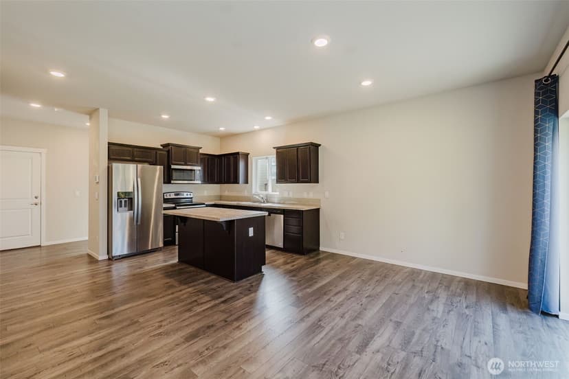 Property photo for 6453 Hornet Circle NE, Bremerton photo 12