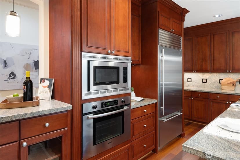 Property photo for 10705 226th Street SW, Edmonds photo 10