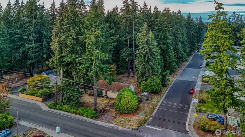 Property photo for 5807 176th Street SW, Lynnwood photo 15