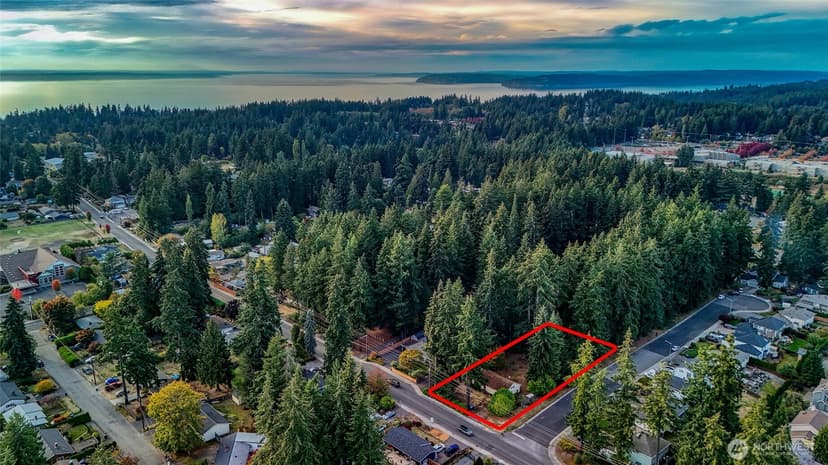 Property photo for 5807 176th Street SW, Lynnwood photo 16