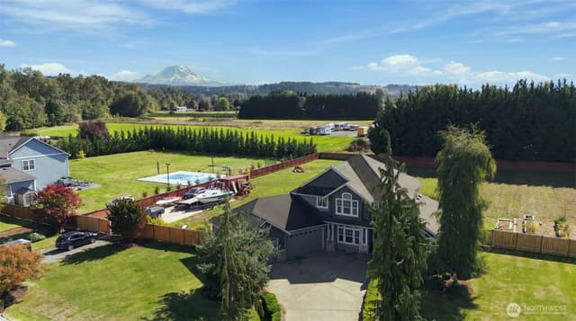 Property photo for 15002 90th Street E, Puyallup photo 2
