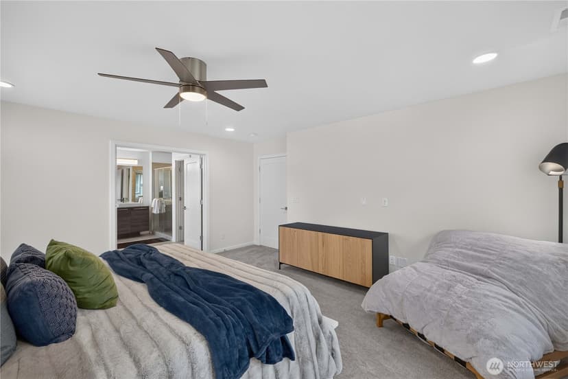 Property photo for 33011 SE Cottonwood Street, Black Diamond photo 18