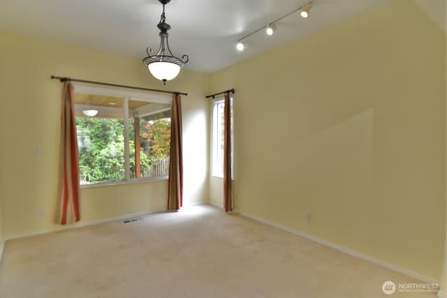 Property photo for 12825 68th Avenue SE, Snohomish photo 5