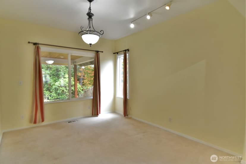 Property photo for 12825 68th Avenue SE, Snohomish photo 5