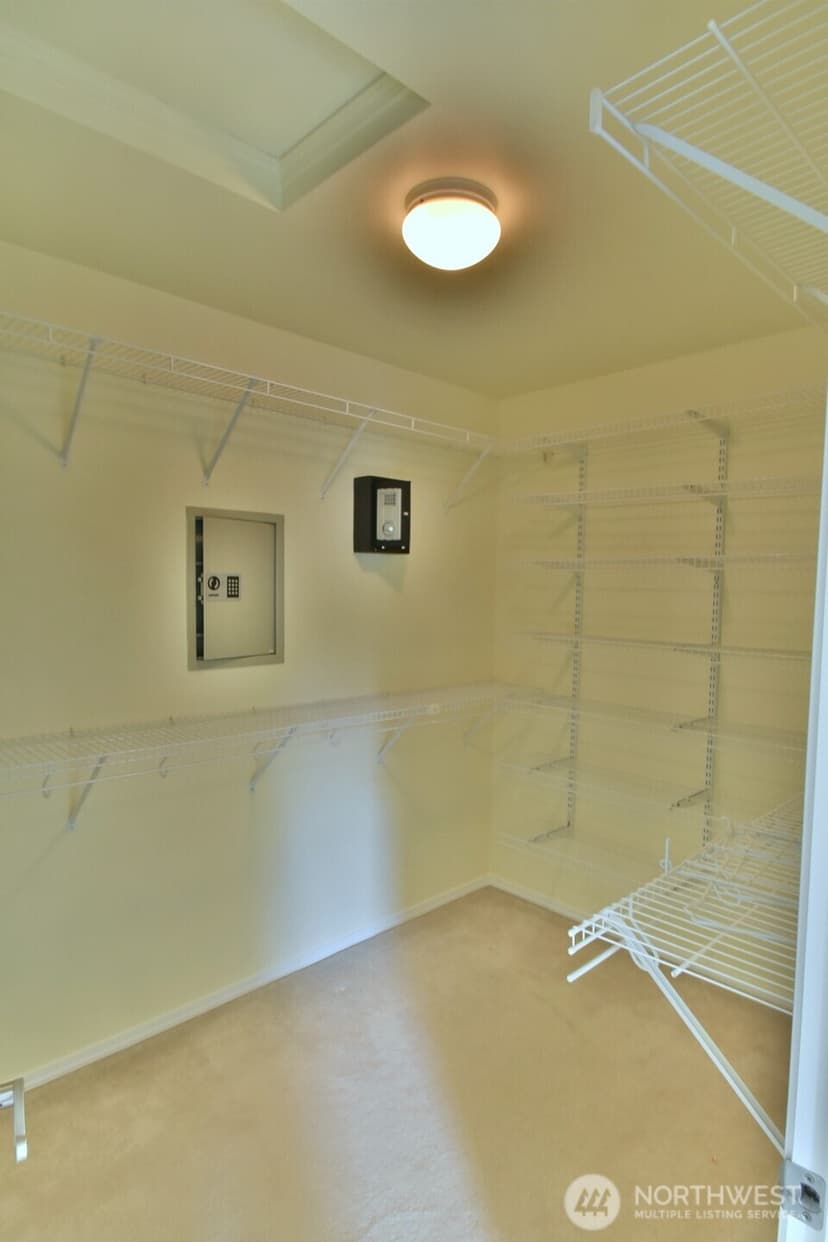 Property photo for 12825 68th Avenue SE, Snohomish photo 15
