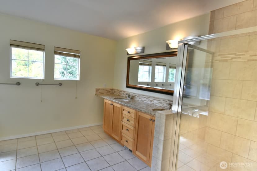 Property photo for 12825 68th Avenue SE, Snohomish photo 16