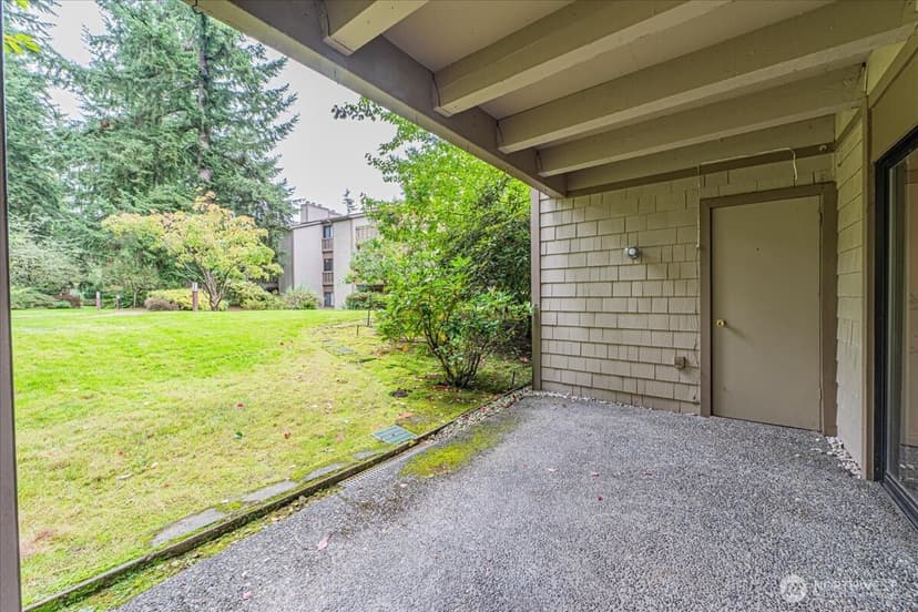 Property photo for 13730 15th Avenue NE #C101, Seattle photo 22