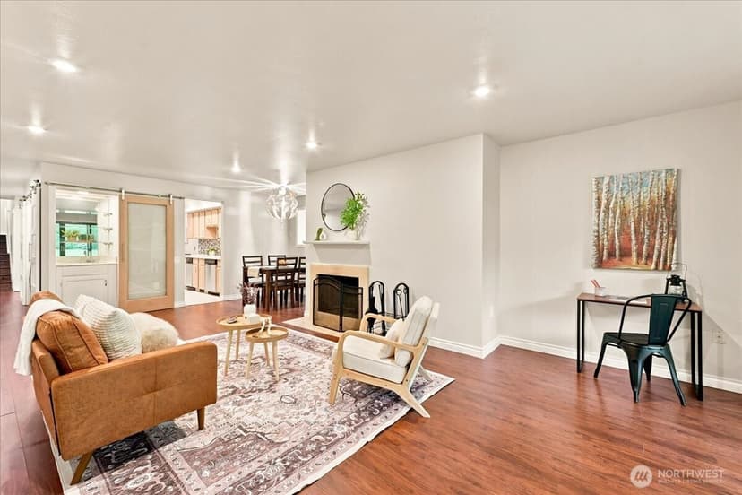 Property photo for 13730 15th Avenue NE #C101, Seattle photo 7