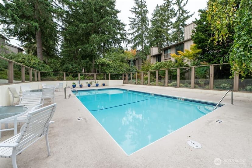 Property photo for 13730 15th Avenue NE #C101, Seattle photo 26
