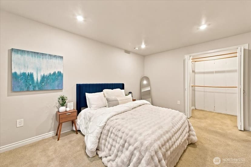 Property photo for 13730 15th Avenue NE #C101, Seattle photo 16