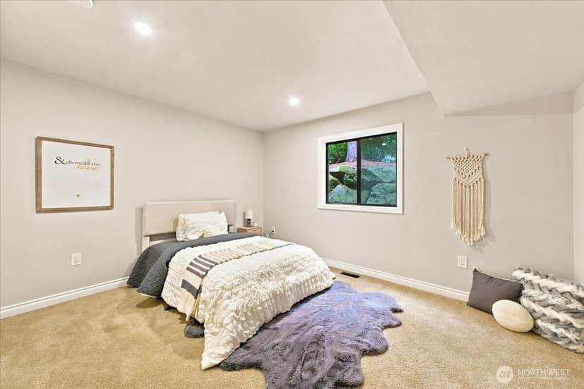 Property photo for 13730 15th Avenue NE #C101, Seattle photo 20