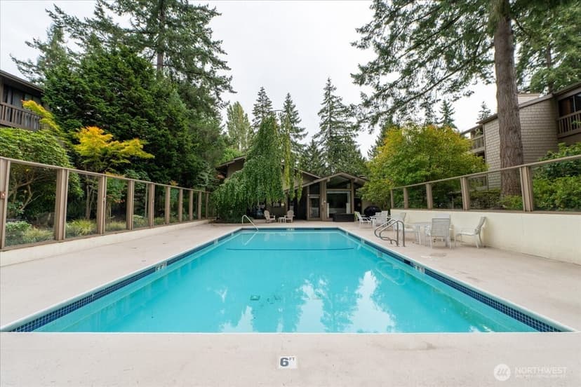 Property photo for 13730 15th Avenue NE #C101, Seattle photo 27