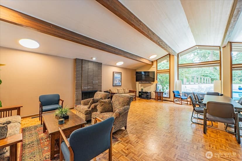 Property photo for 13730 15th Avenue NE #C101, Seattle photo 31