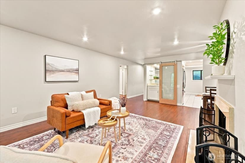 Property photo for 13730 15th Avenue NE #C101, Seattle photo 8
