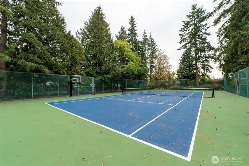 Property photo for 13730 15th Avenue NE #C101, Seattle photo 28