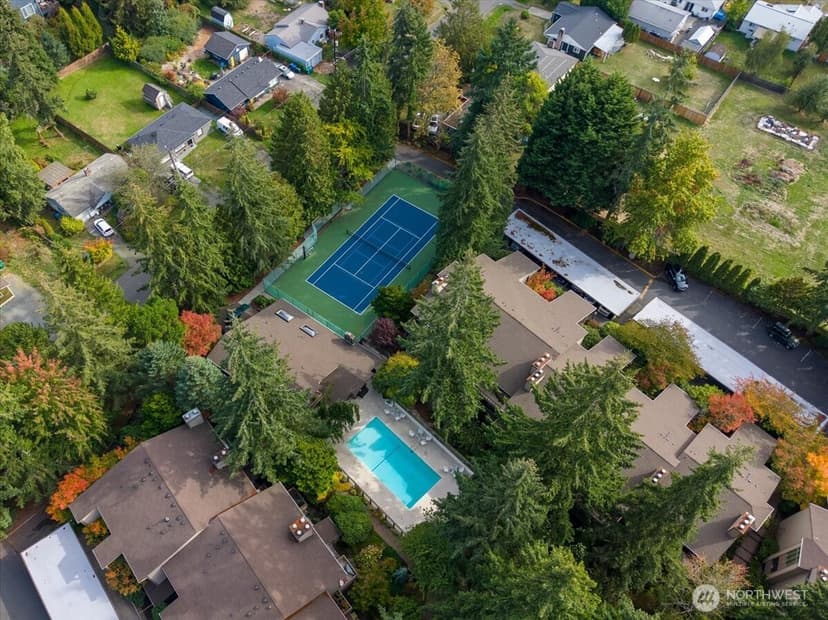 Property photo for 13730 15th Avenue NE #C101, Seattle photo 38