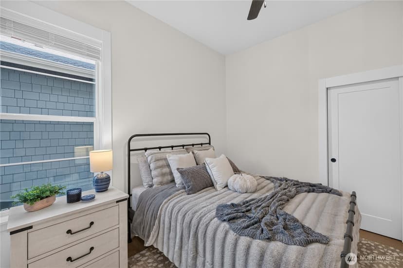 Property photo for 33110 Liberty Ave SE, Black Diamond photo 19