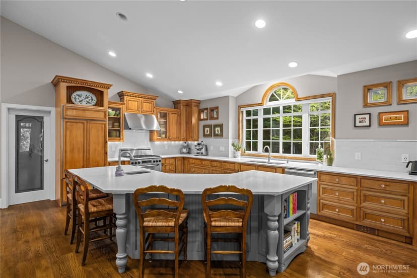 Property photo for 25314 SE 28th Street, Sammamish photo 8