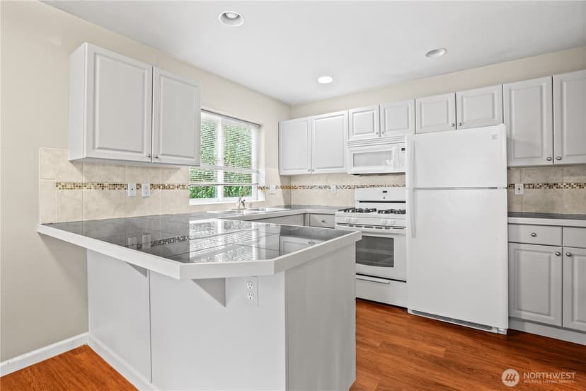 Property photo for 8526 Nesbit Avenue N #Unit D, Seattle photo 10