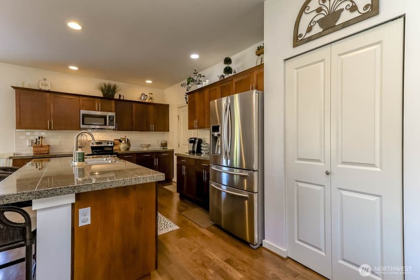 Property photo for 2021 63rd Street SE, Auburn photo 13