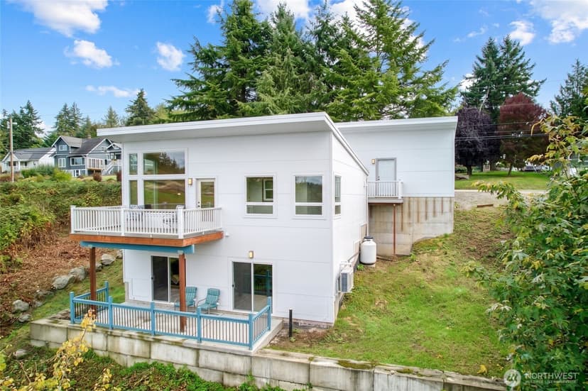 Property photo for 27414 Pioneer Hwy, Stanwood