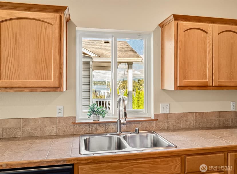 Property photo for 11229 14th Place SE, Lake Stevens photo 10