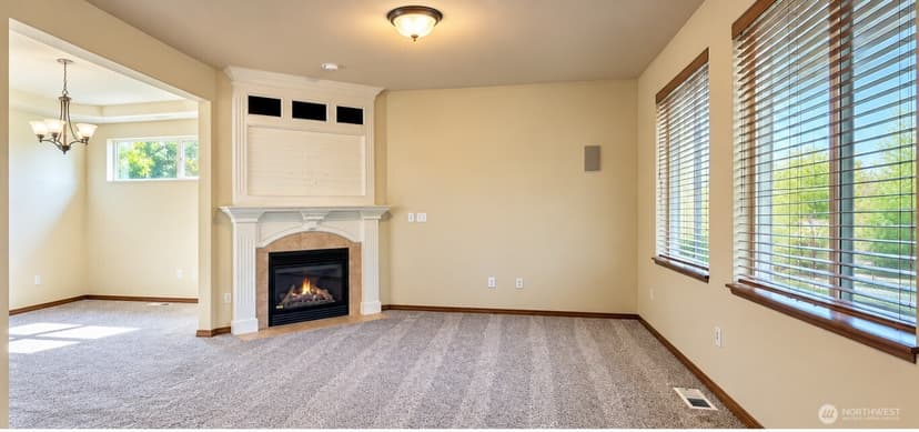 Property photo for 18128 97th Avenue Ct E, Puyallup photo 3