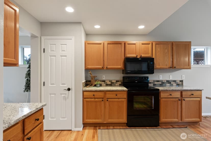 Property photo for 5019 146th Street SE, Everett photo 12