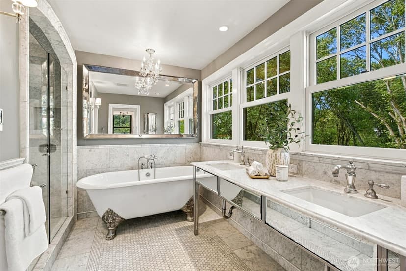 Property photo for 1905 33rd Avenue S, Seattle photo 25