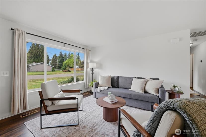 Property photo for 20807 3rd Avenue W, Lynnwood photo 6