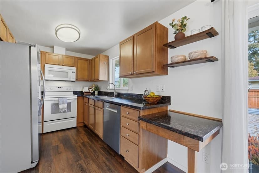 Property photo for 20807 3rd Avenue W, Lynnwood photo 12