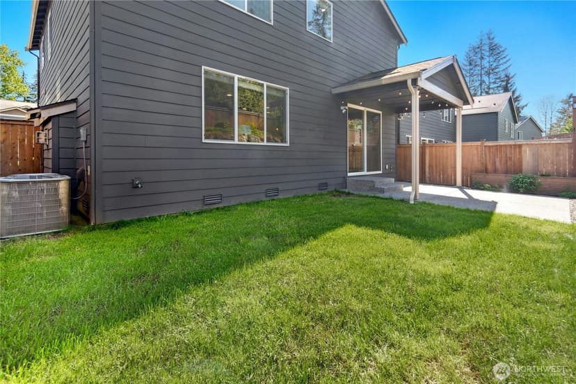 Property photo for 2238 100th Drive SE, Lake Stevens photo 32
