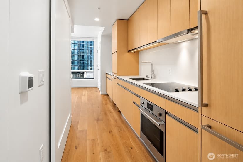 Property photo for 1808 Minor Avenue #1403, Seattle photo 5