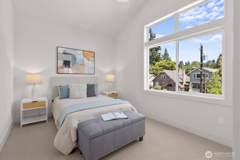 Property photo for 5739 25th Avenue NE, Seattle photo 24