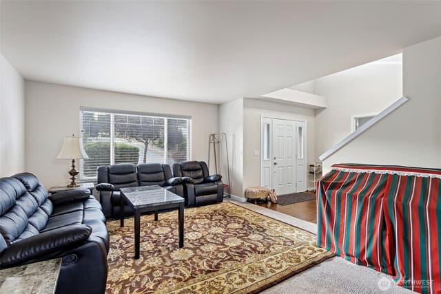 Property photo for 35402 7th Avenue SW, Federal Way photo 4