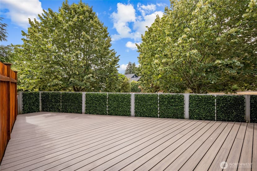 Property photo for 7520 Linden Avenue N, Seattle photo 26
