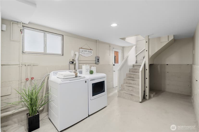 Property photo for 7520 Linden Avenue N, Seattle photo 22