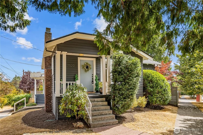 Property photo for 7520 Linden Avenue N, Seattle photo 27