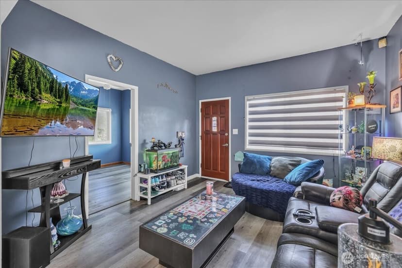 Property photo for 7355 17th Avenue NW, Seattle photo 10