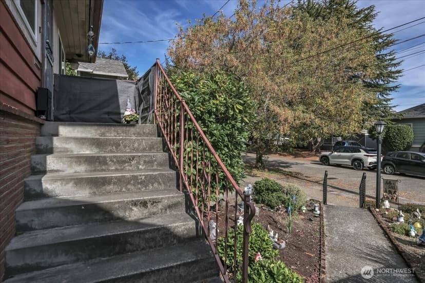 Property photo for 7355 17th Avenue NW, Seattle photo 5