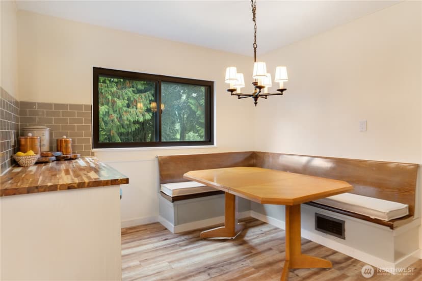 Property photo for 11457 Glendale Way S, Seattle photo 9