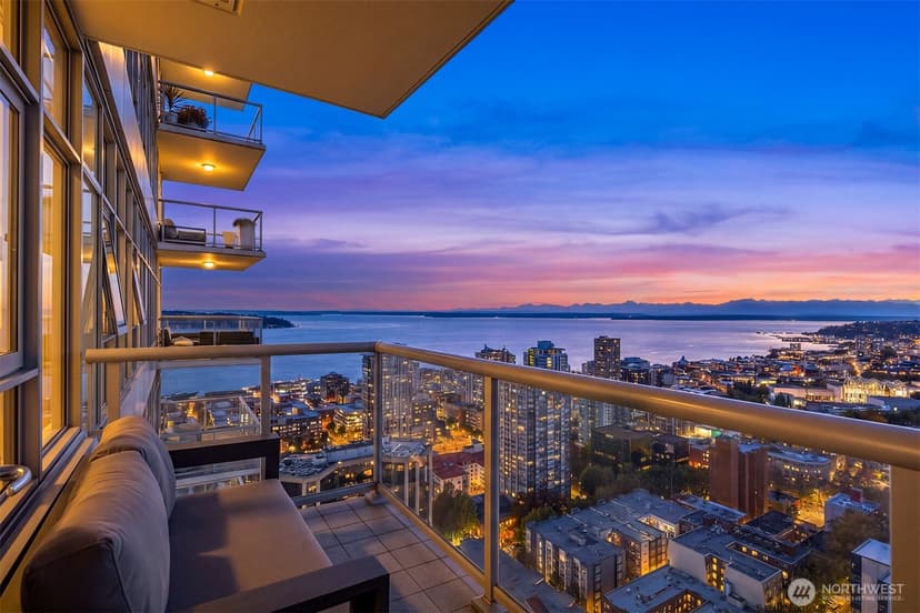 Property photo for 583 Battery Street #3604N, Seattle photo 8