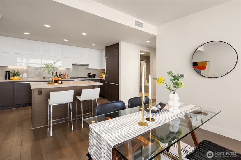 Property photo for 583 Battery Street #3604N, Seattle photo 9