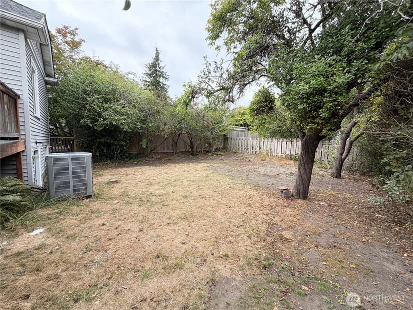 Property photo for 6706 12th Avenue NW, Seattle photo 17