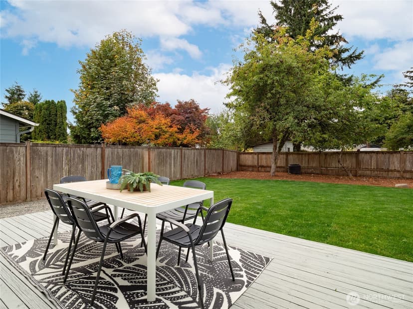 Property photo for 21212 4th Avenue W, Bothell photo 25