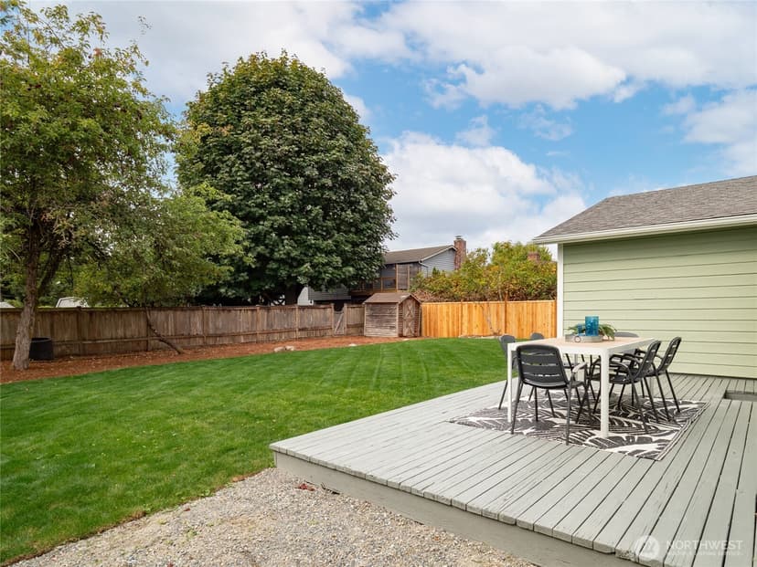 Property photo for 21212 4th Avenue W, Bothell photo 24