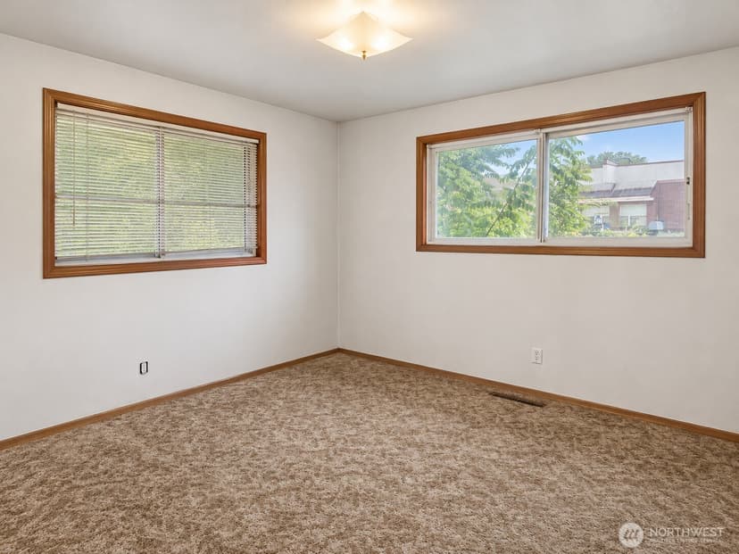 Property photo for 3060 S 154th Street, SeaTac photo 10