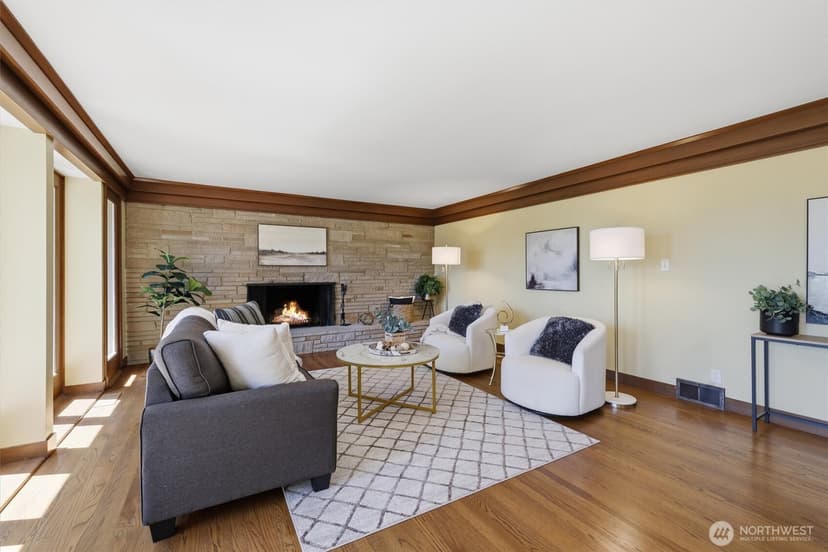 Property photo for 18540 63rd Avenue NE, Kenmore photo 16